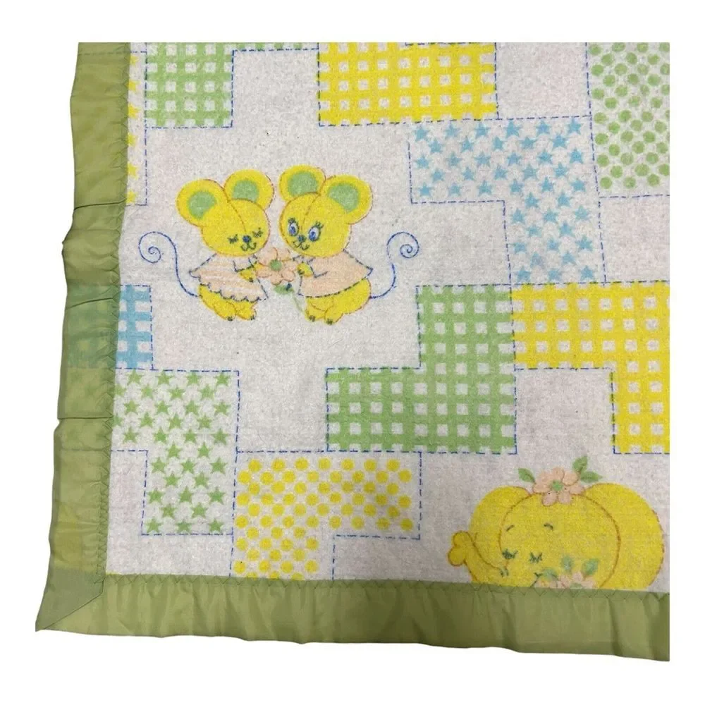 Vtg Curity Baby Fleece Blanket Patchwork Pals Animals USA Dated 1979 Green